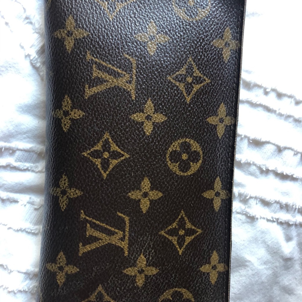 Louis Vuitton Wallet/Zip Organizer